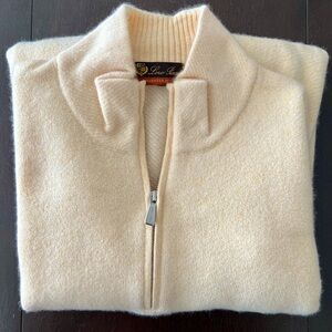 Exquisite Loro Piana Roadster Pull HalfZip – Size 50(L)- Cashmere - Cream Yellow